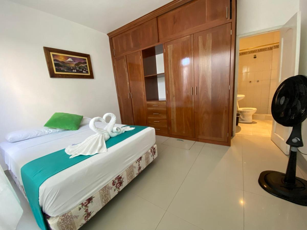 El Rincon De George Hotell Puerto Villamil Exteriör bild