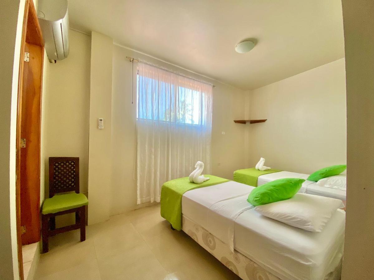 El Rincon De George Hotell Puerto Villamil Exteriör bild